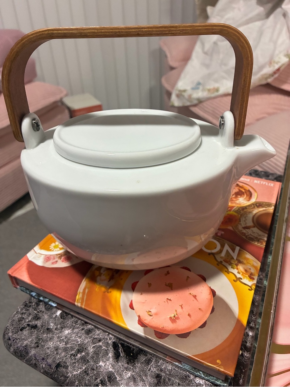 White Ceramic Teapot with Wooden Handle - Stylish Home Kitchen Teapot